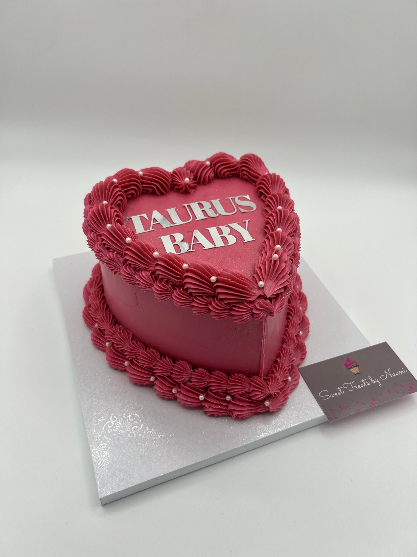 6in Two Layer Vintage Heart Cake