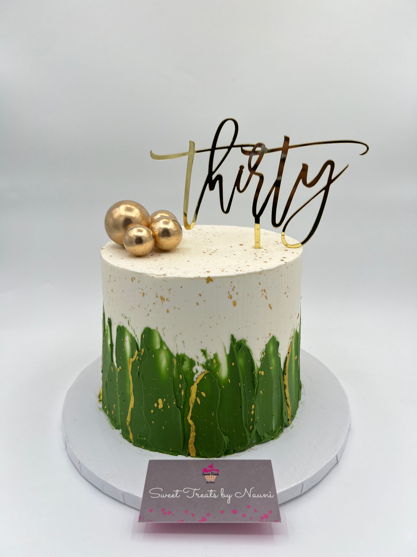 6in Three Layer Round Cake