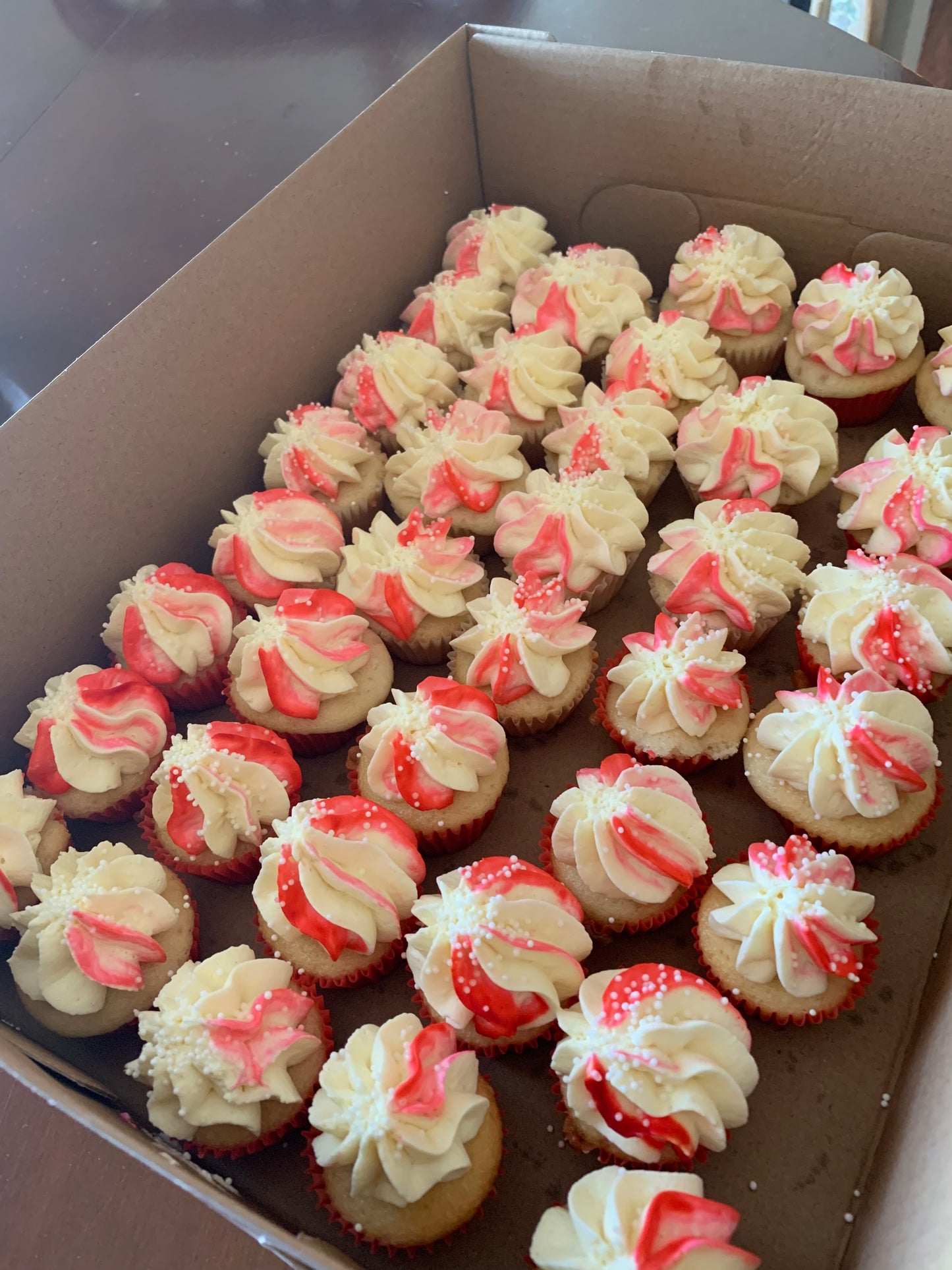 Buttercream Icing Cupcakes